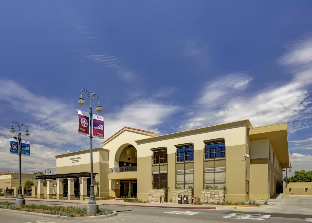 California Baptist University – Dr. Robert K. Jabs School of Business by HPI Architecture